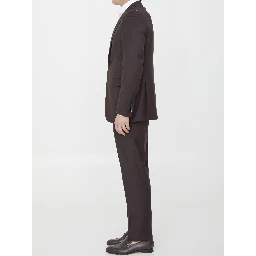 Suit in viscose blend