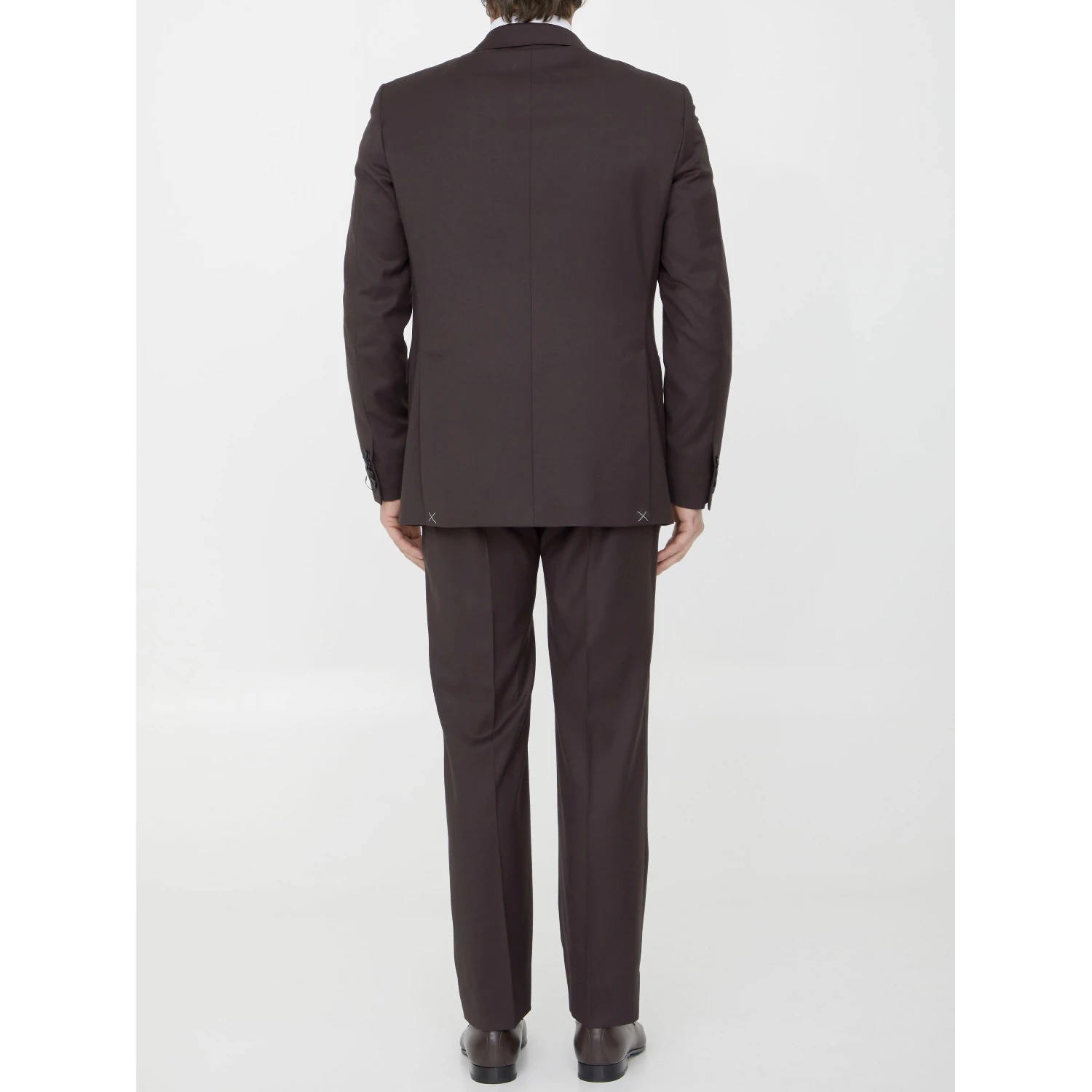 Suit in viscose blend