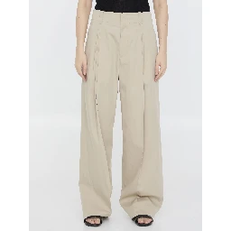 Pleated pants