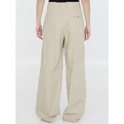 Pleated pants