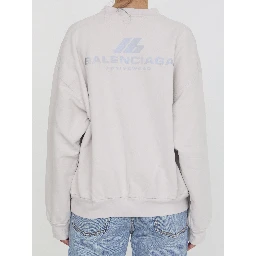 Activewear sweatshirt