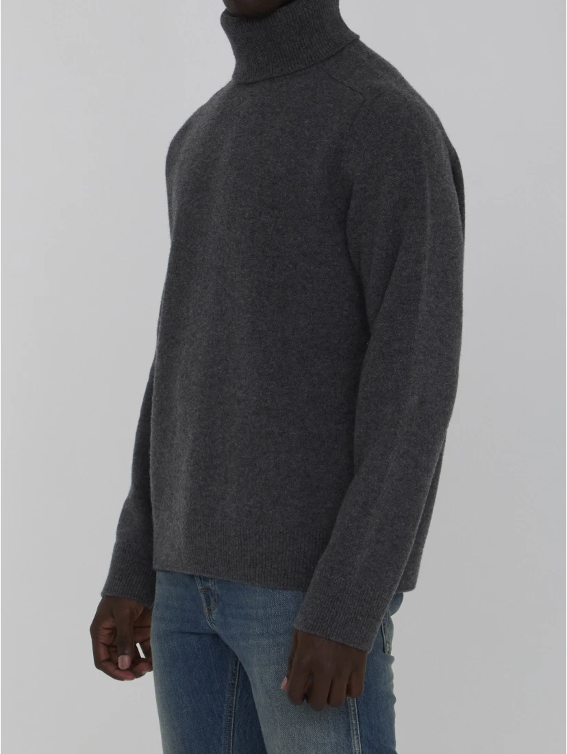 Wool jumper