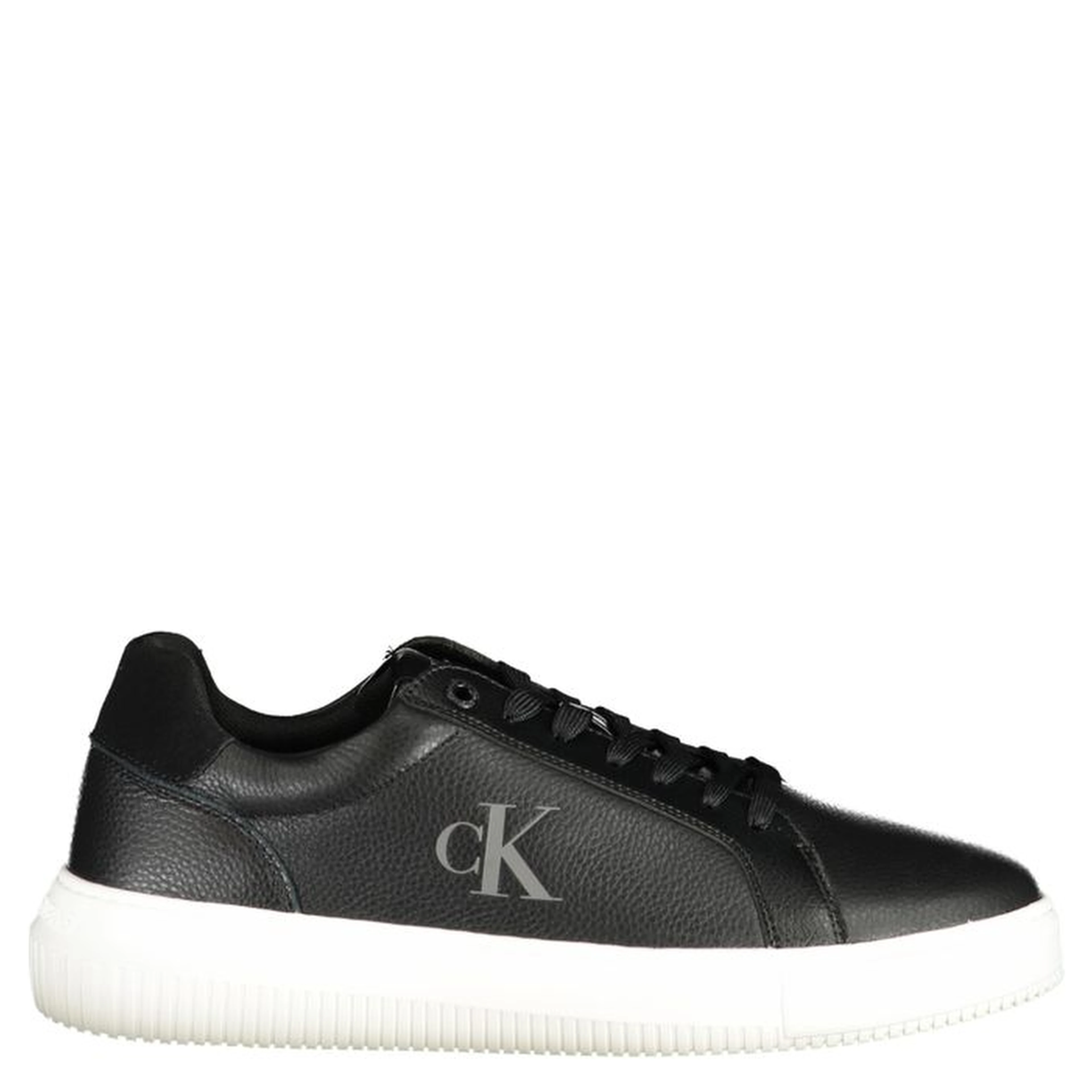 Men's low-top sneakers in black