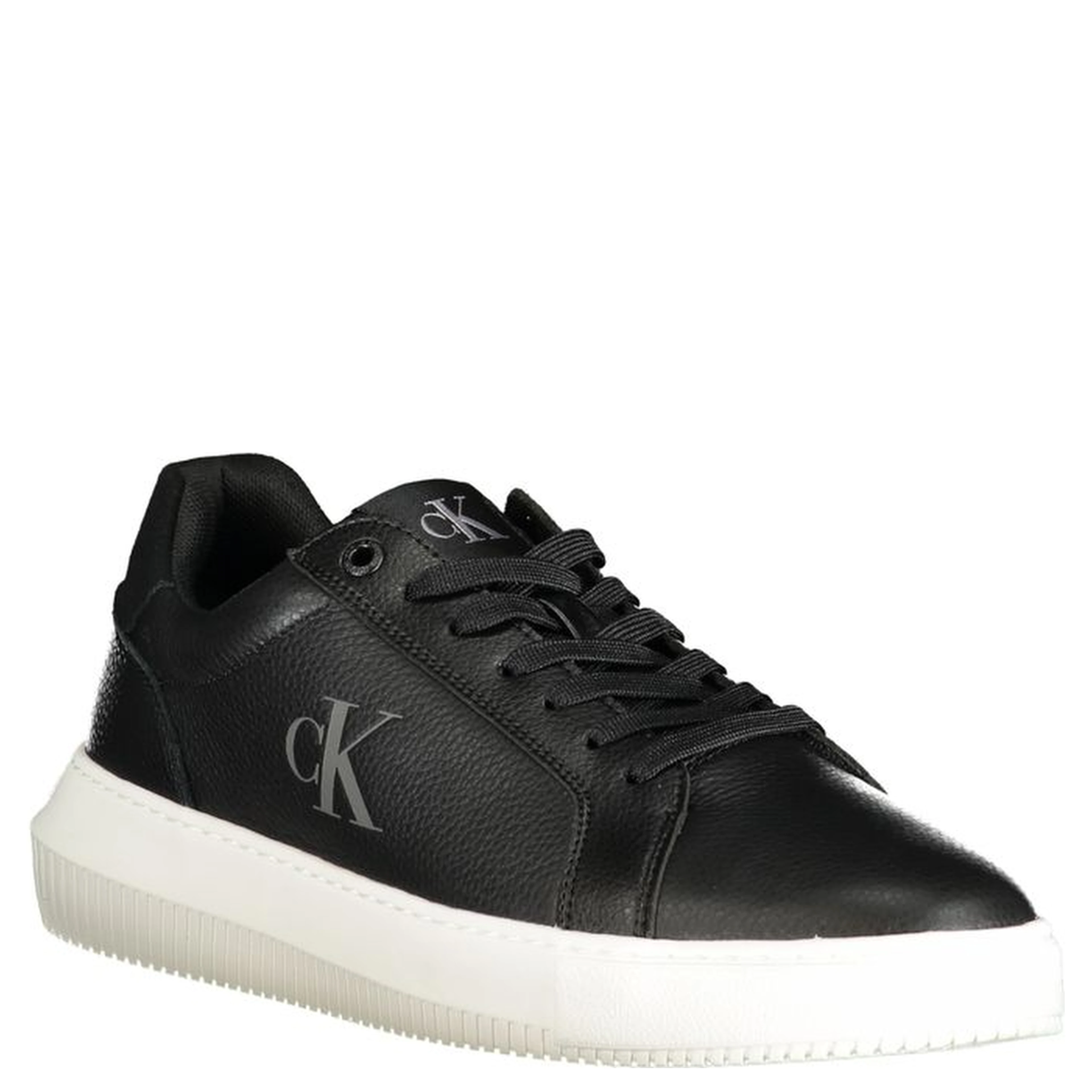 Men's low-top sneakers in black