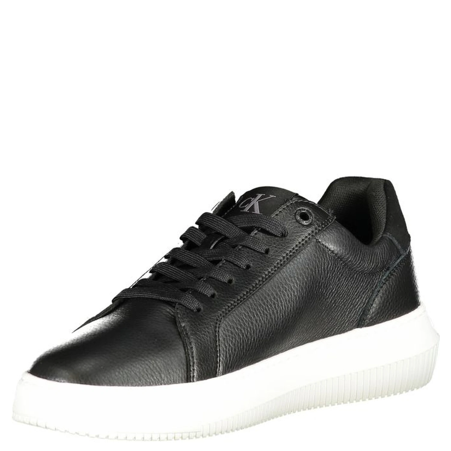 Men's low-top sneakers in black