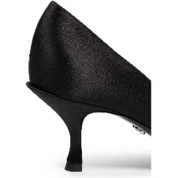 Black Viscose Pumps