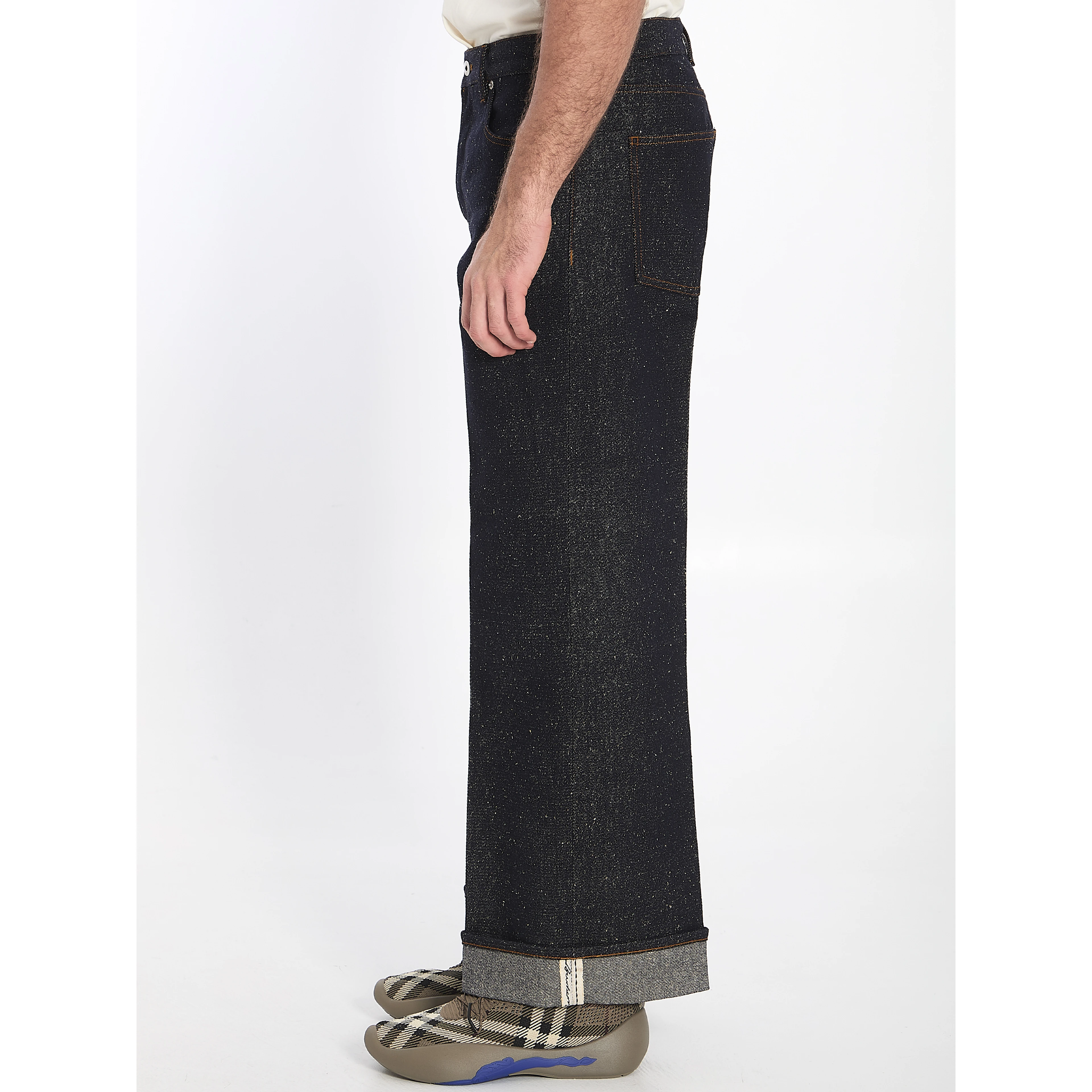 Indigo jeans