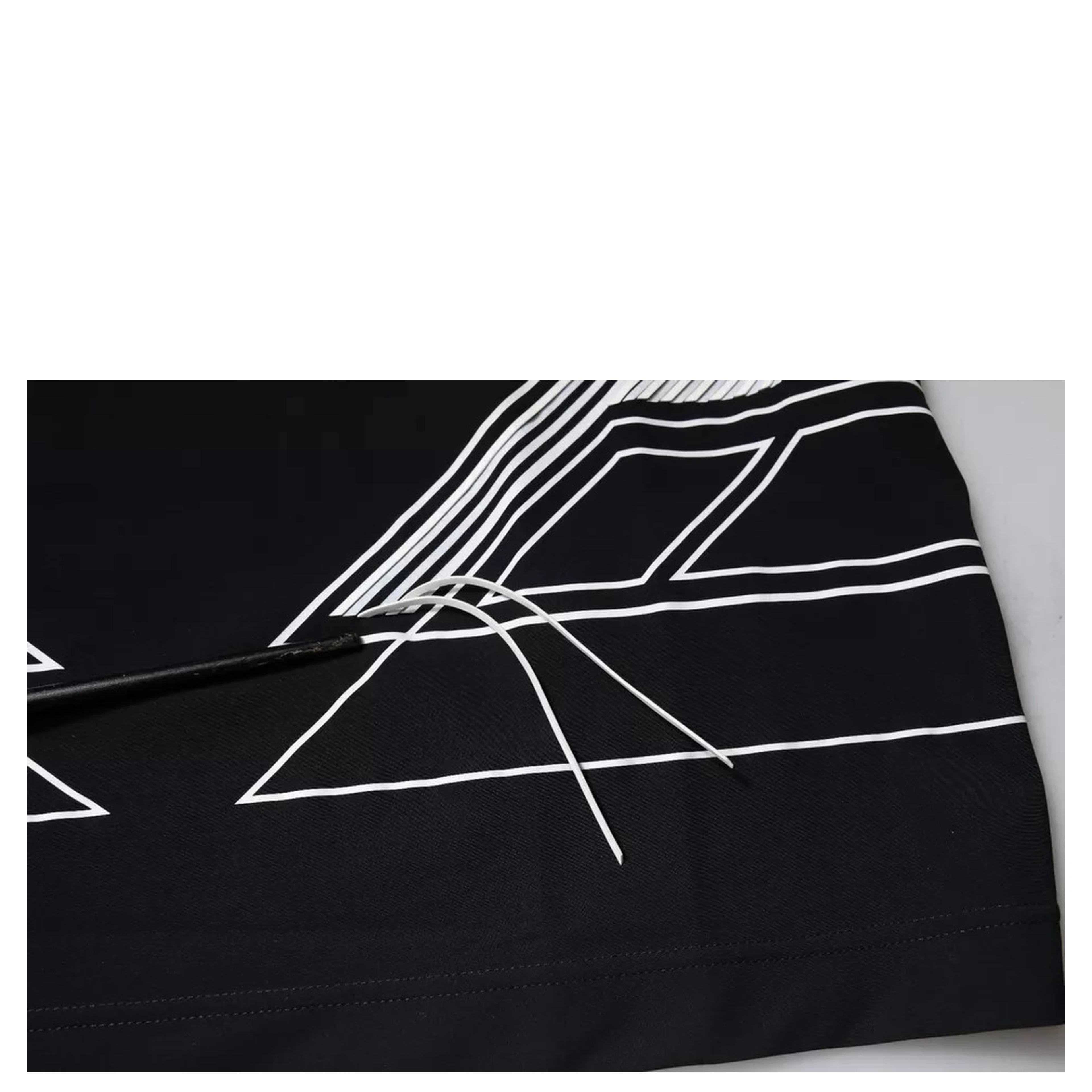Black Graphic Print Nylon Crew Neck T-shirt