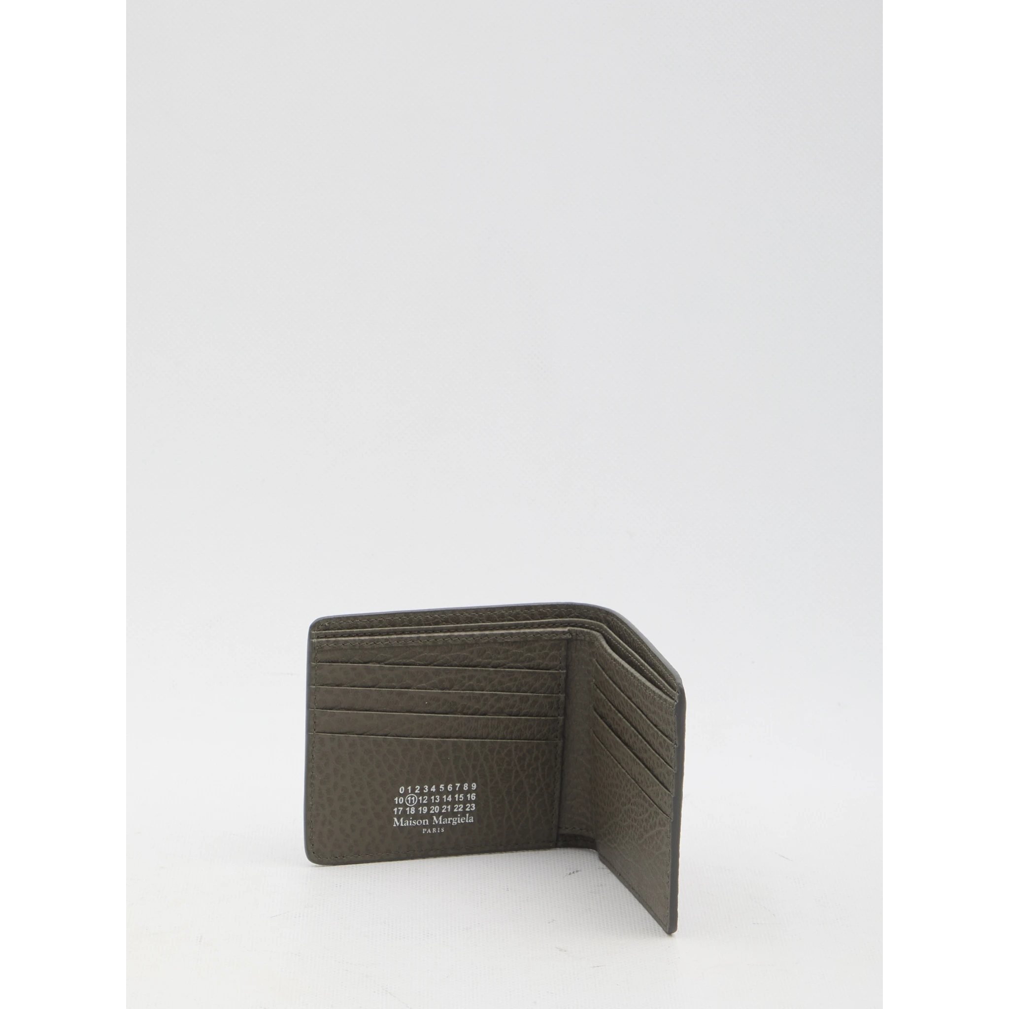 Bi-fold wallet