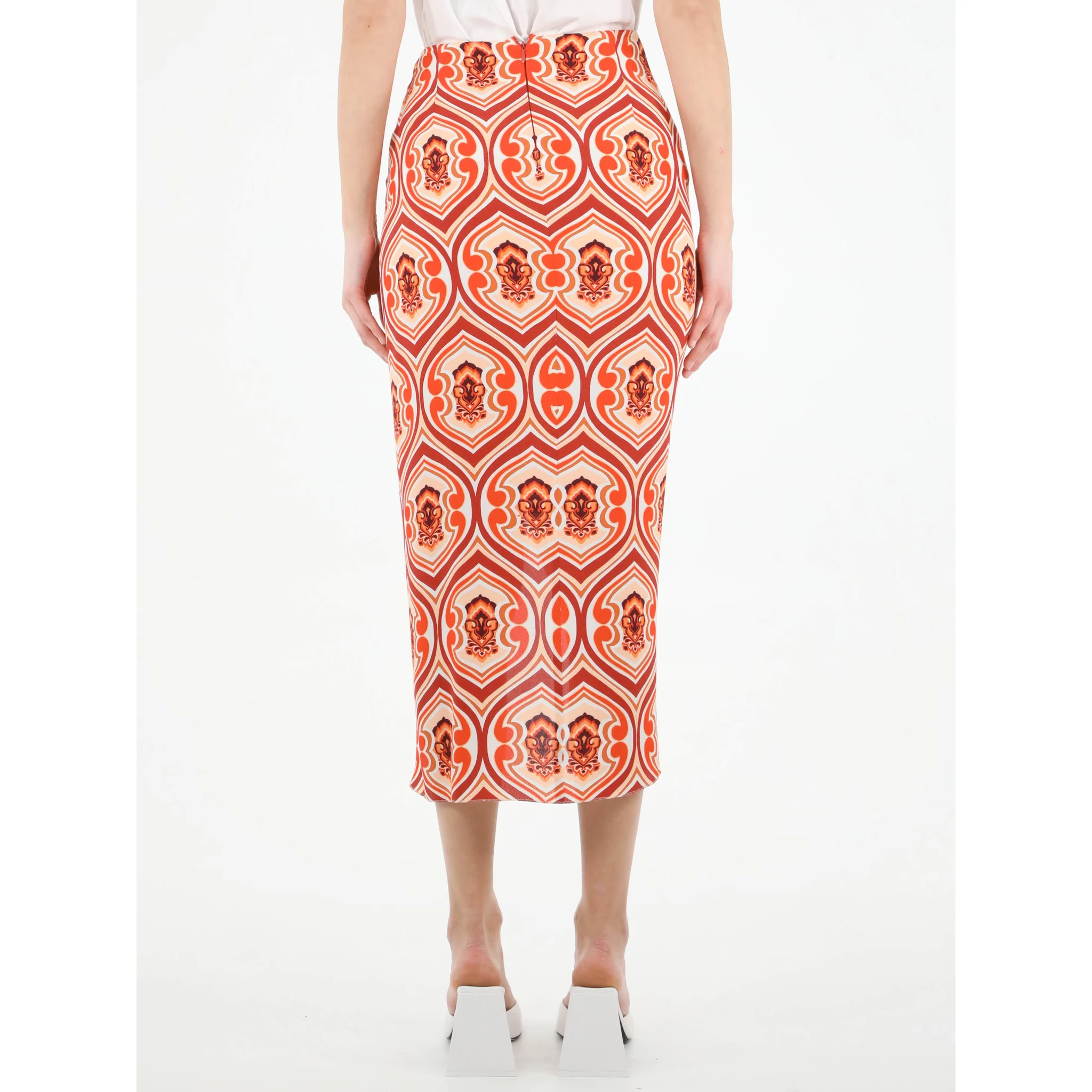 Sarong skirt with graphic print