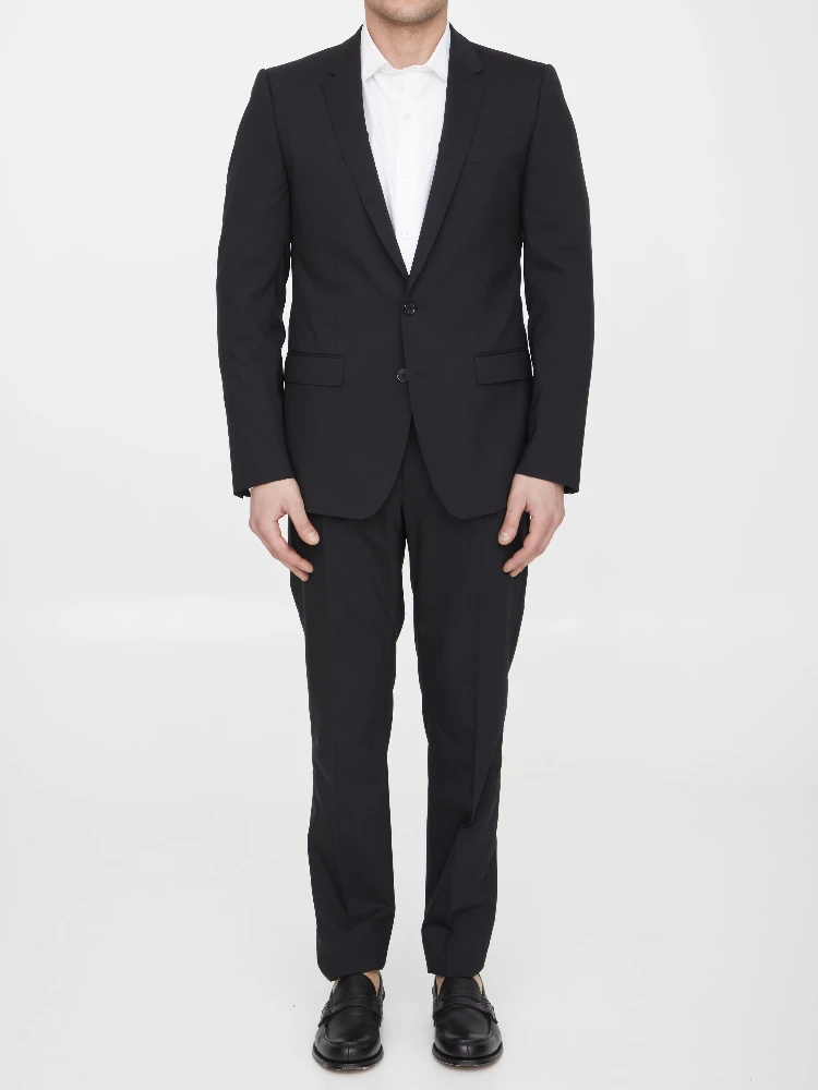 Two-piece suit in black wool
