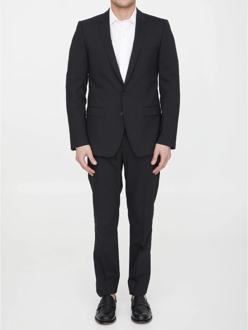 Two-piece suit in black wool