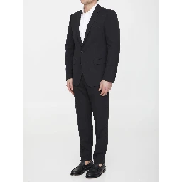 Two-piece suit in black wool