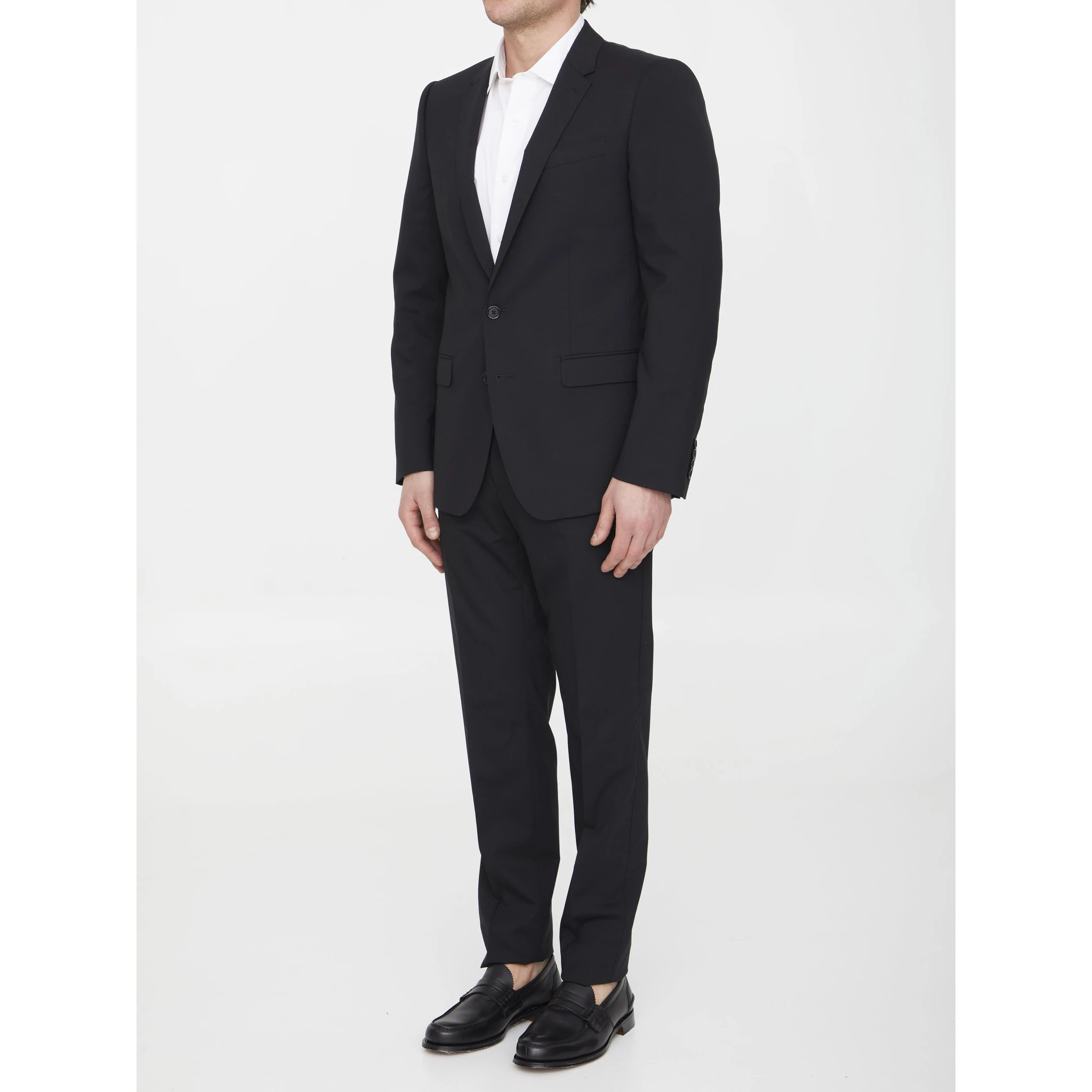 Two-piece suit in black wool