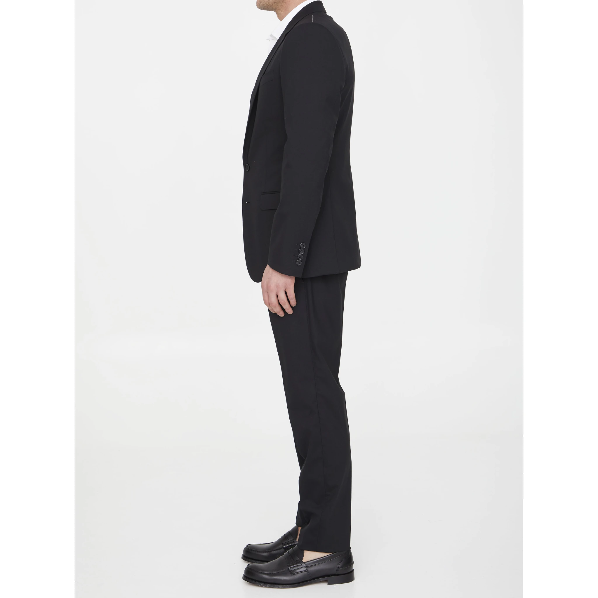 Two-piece suit in black wool