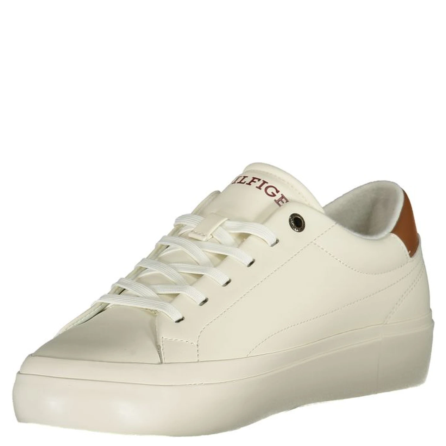 Low-top sneakers