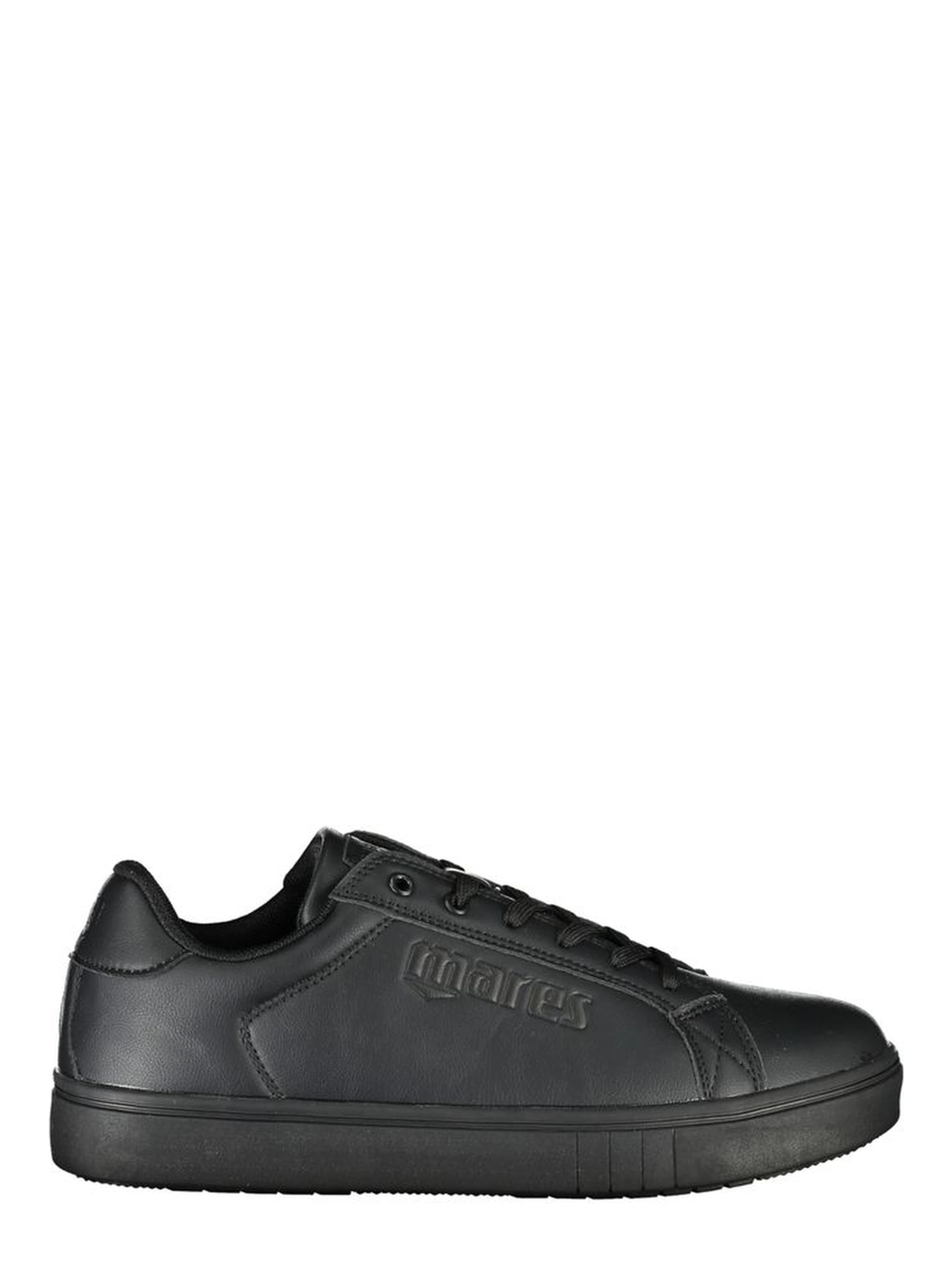 Wave Low-Top Sneaker