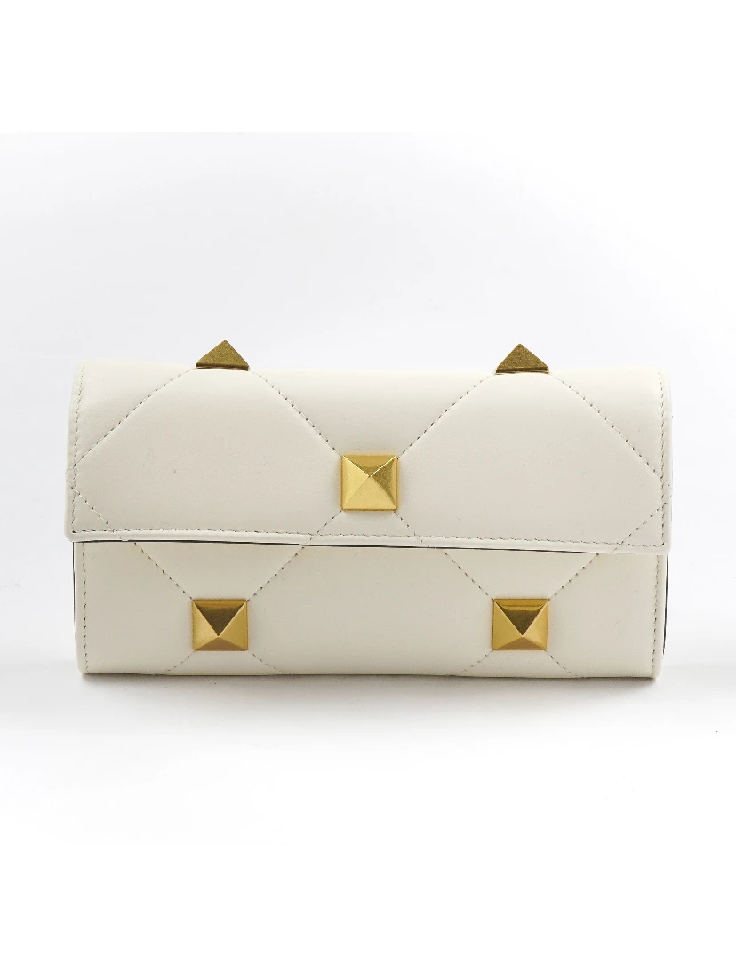 Rockstud Clutch