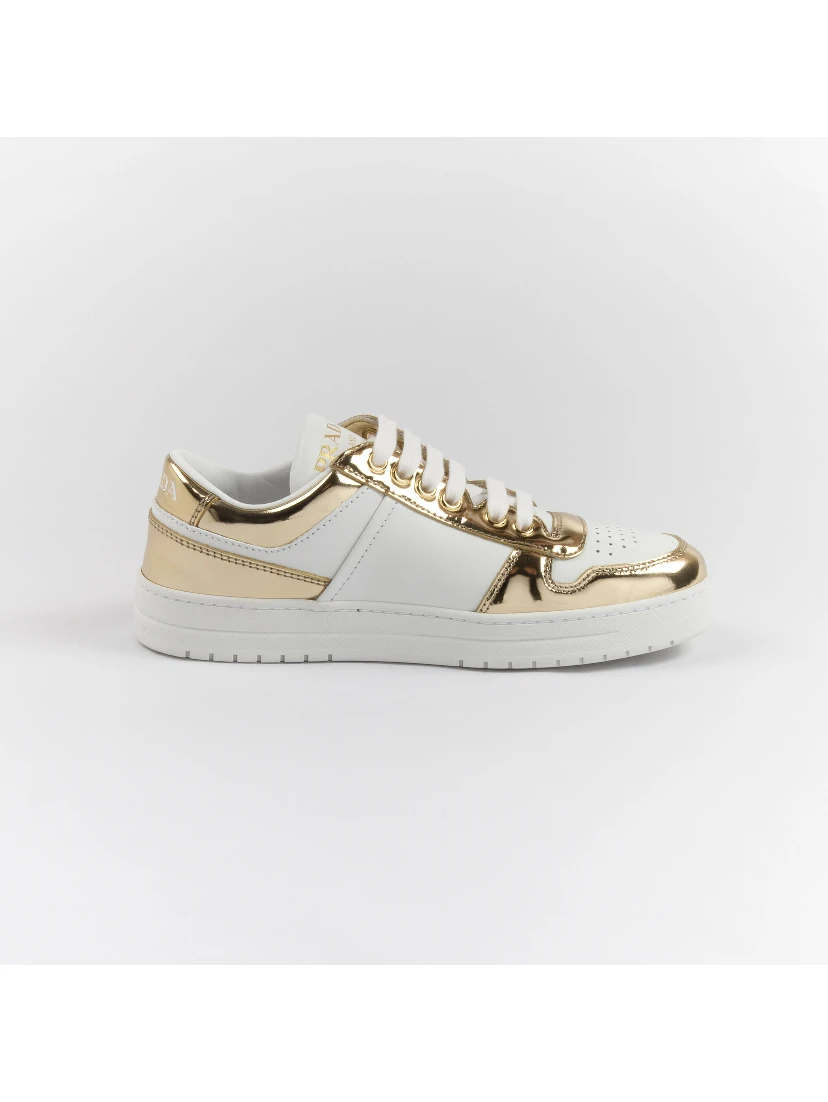 Downtown leather low-top sneaker