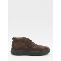 Desert boots in suede