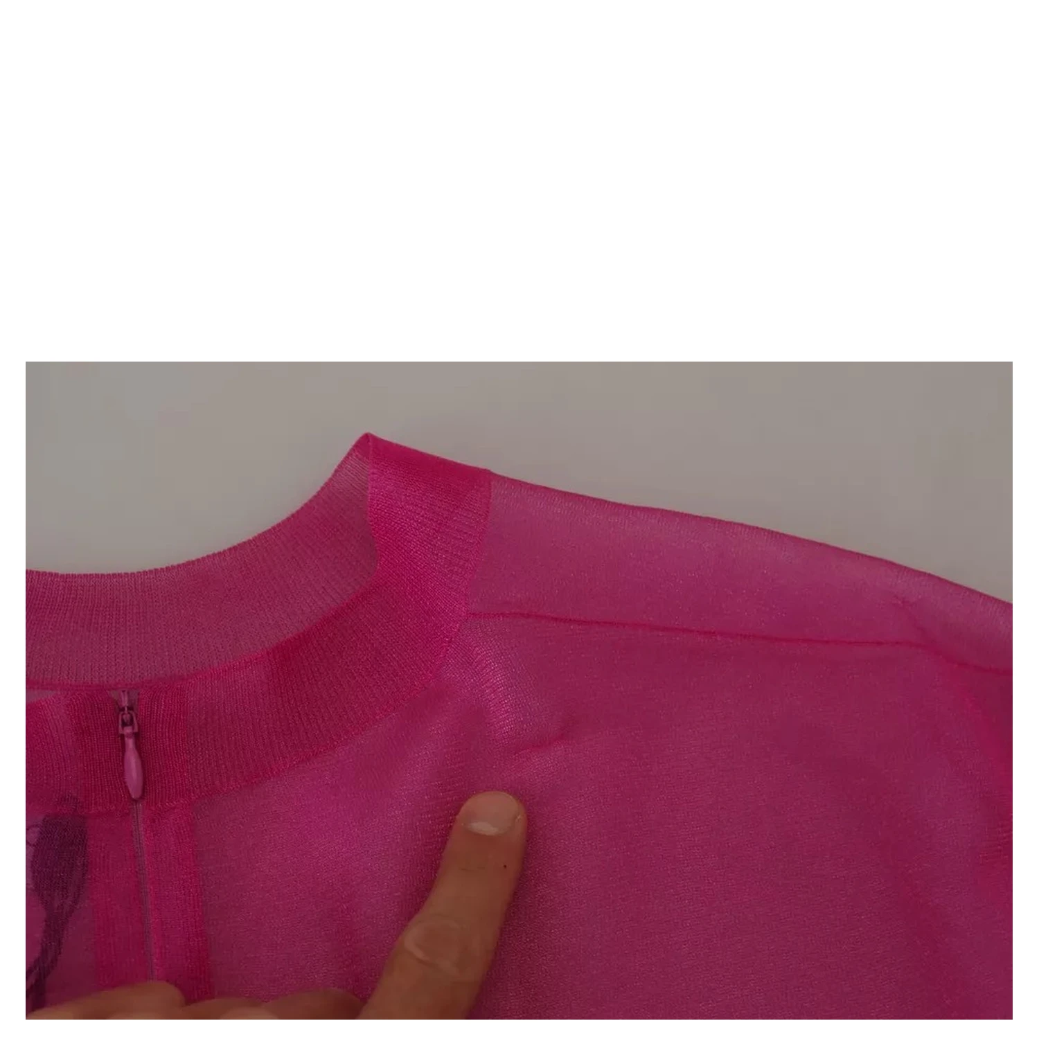 Fuchsia Polyester Crewneck Pullover Sweater