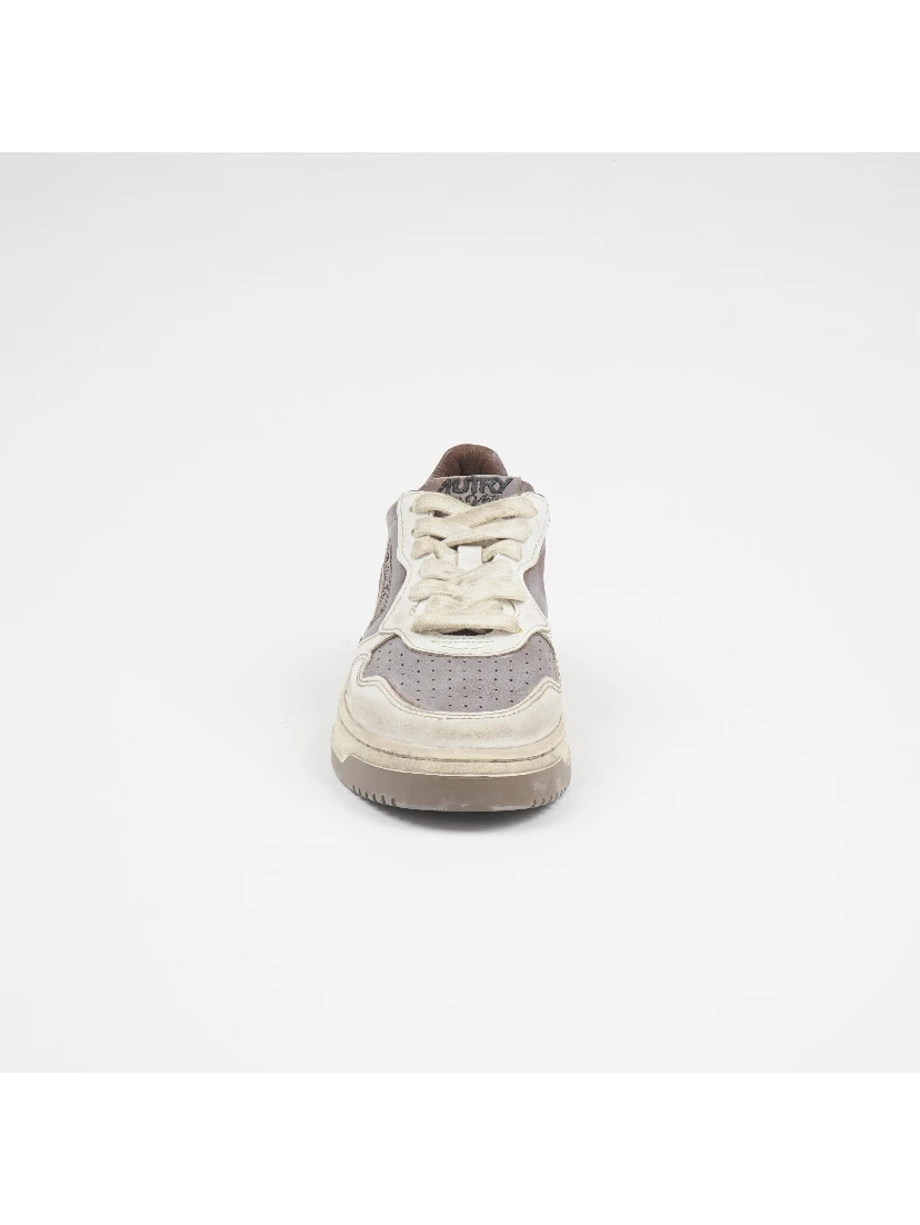 Medalist Low Super Vintage Sneaker