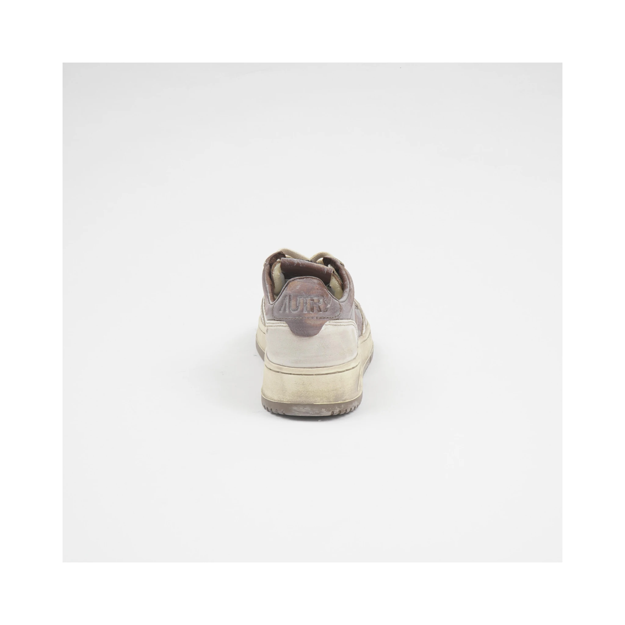 Medalist Low Super Vintage Sneaker