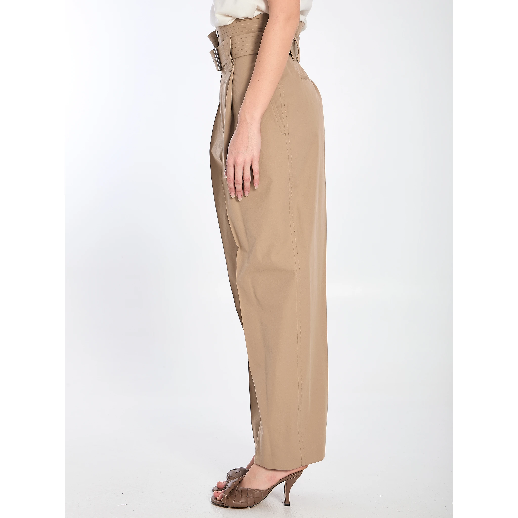 Wide leg trousers