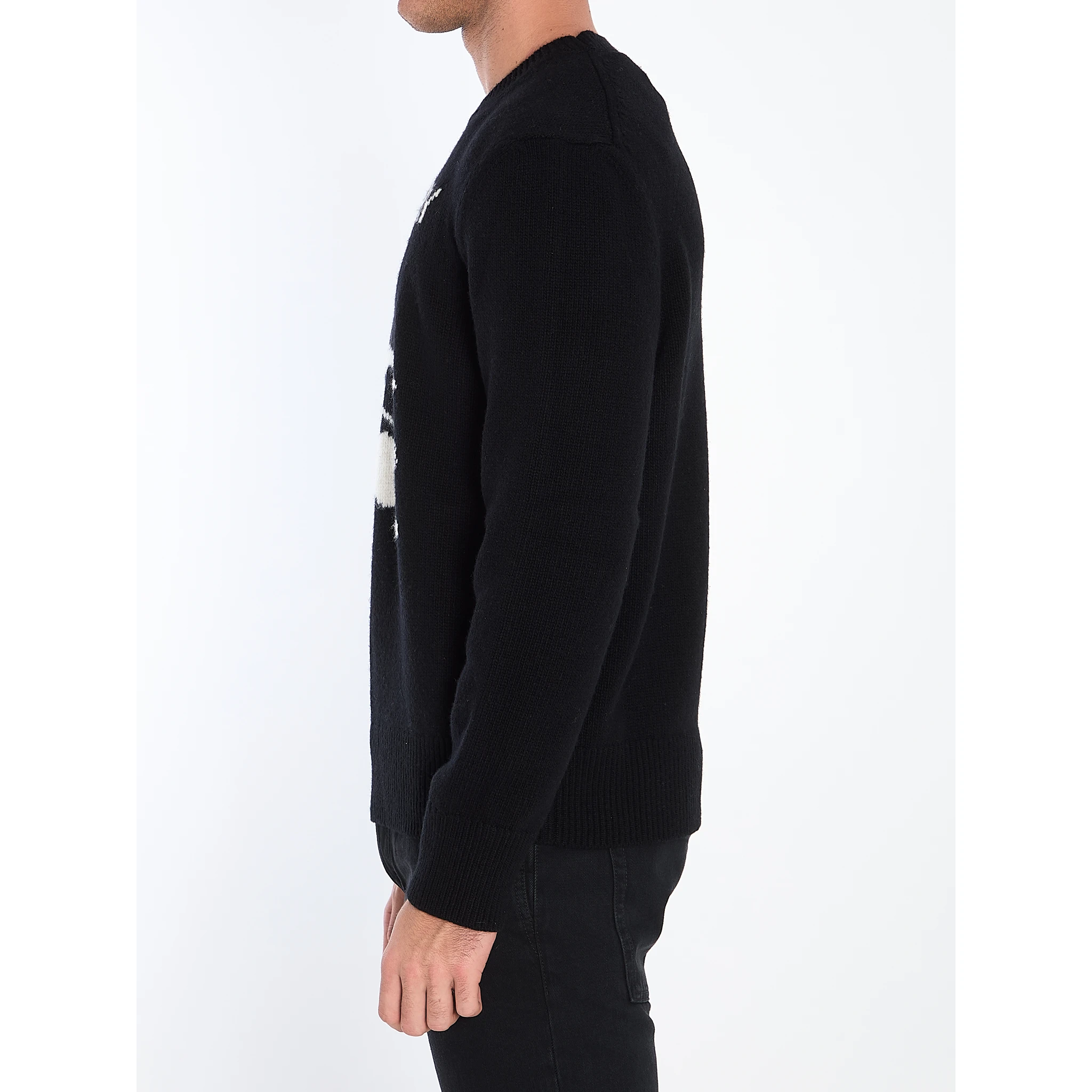 Sweater with logo