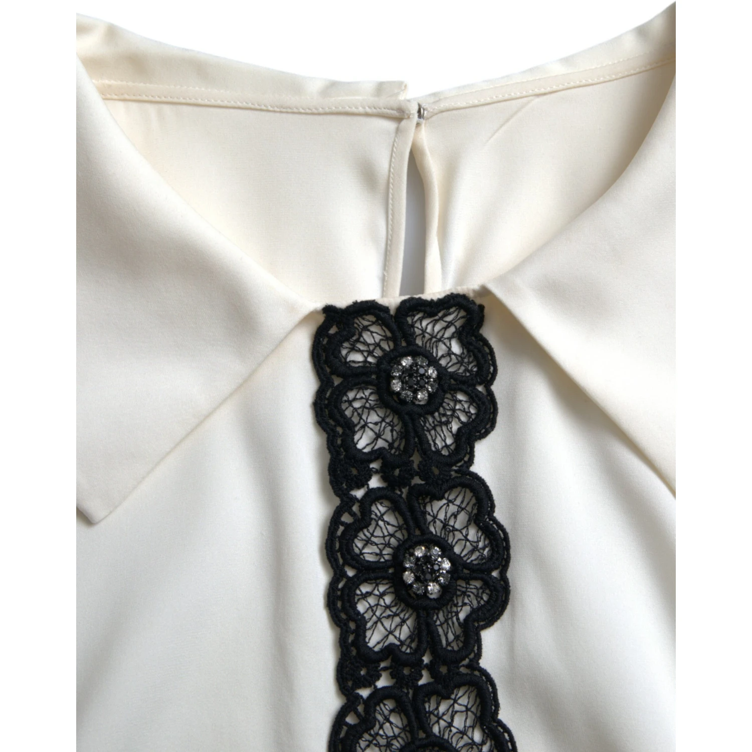 Off White Silk Lace Trim Short Sleeves Top