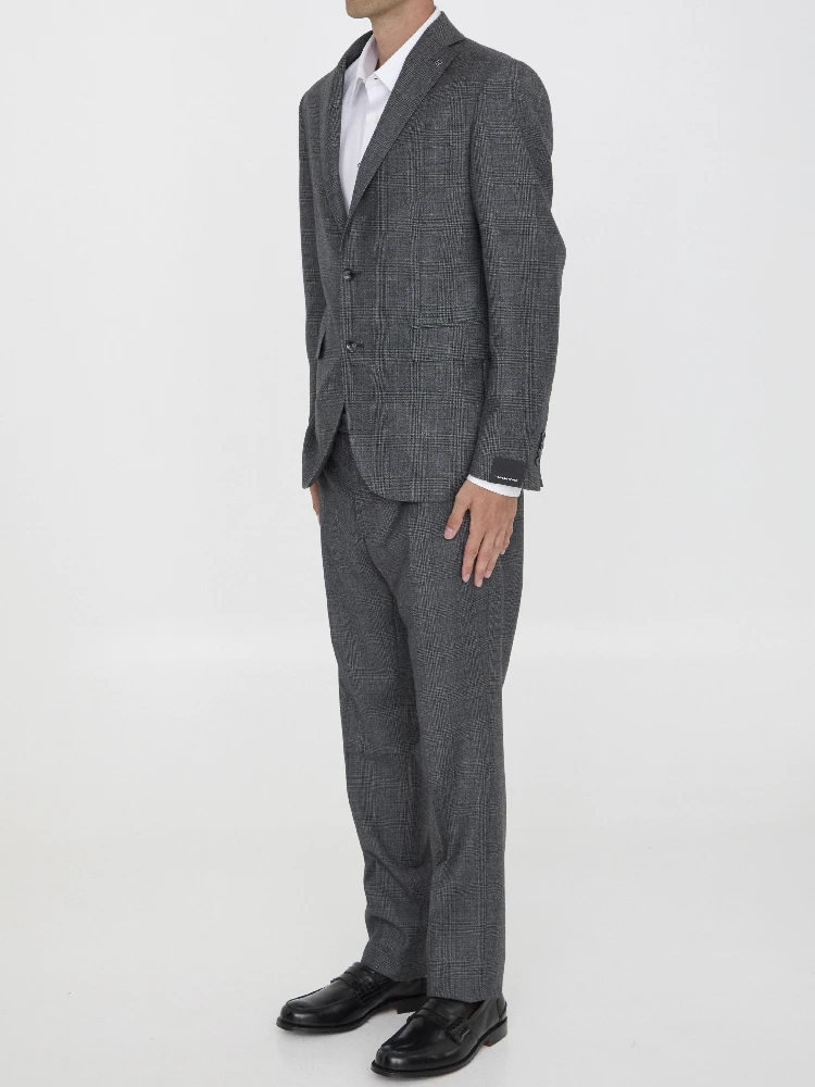 Two-piece suit in virgin wool alternative