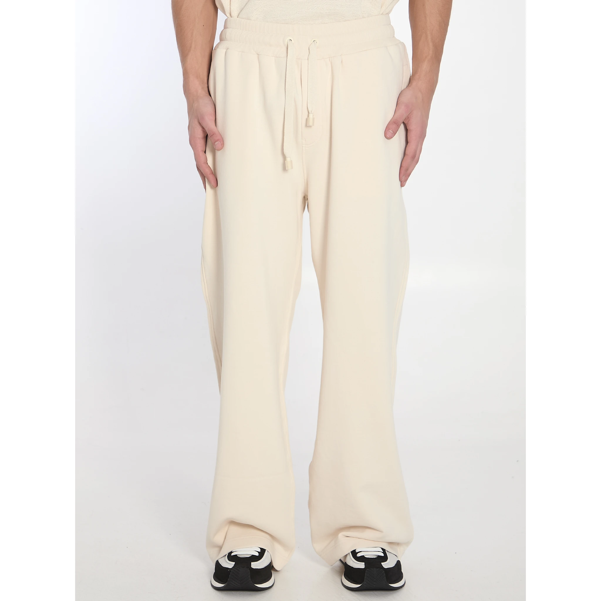 Jogging trousers with embroidery