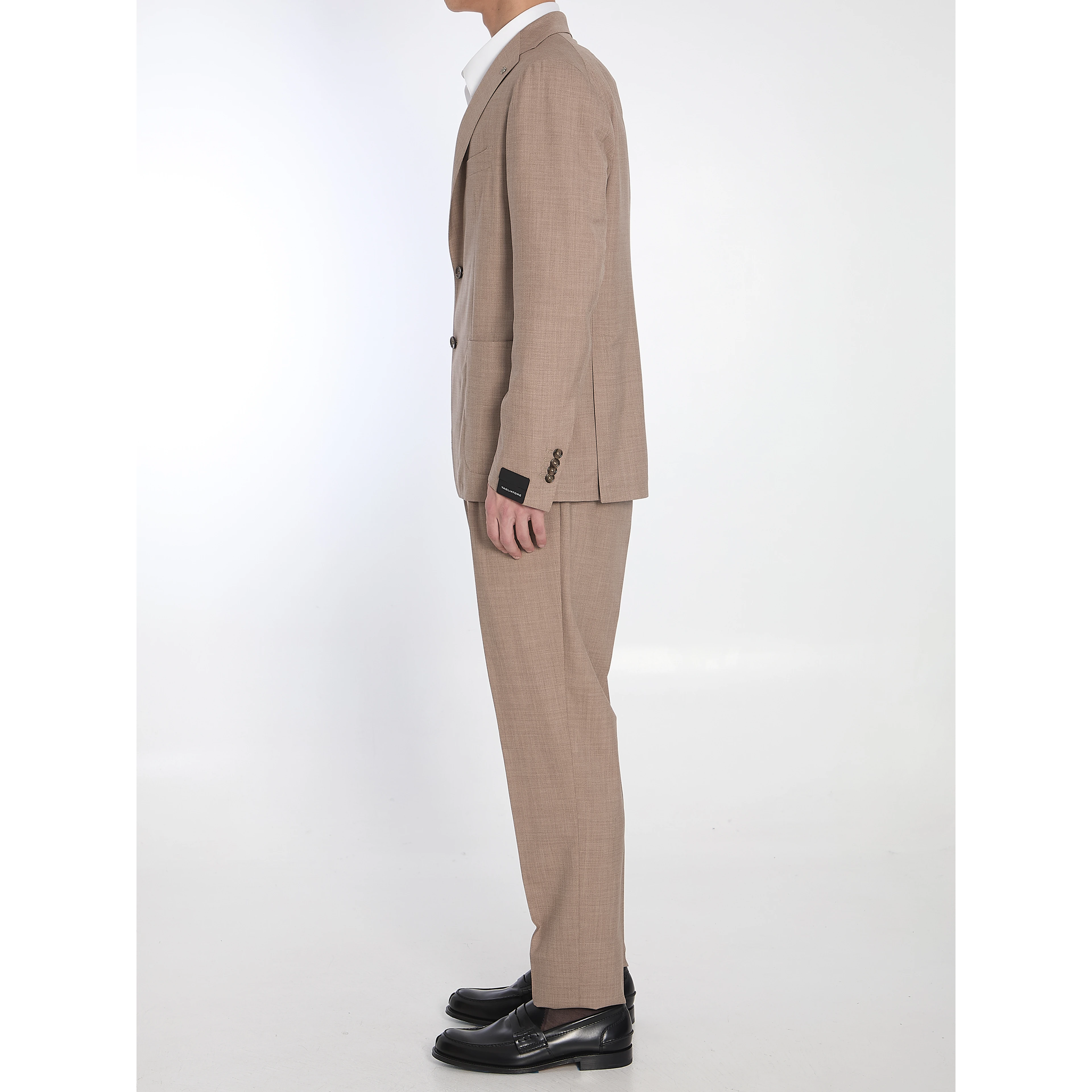 Two-piece suit in wool and silk blend