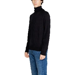 Black Cotton Turtleneck
