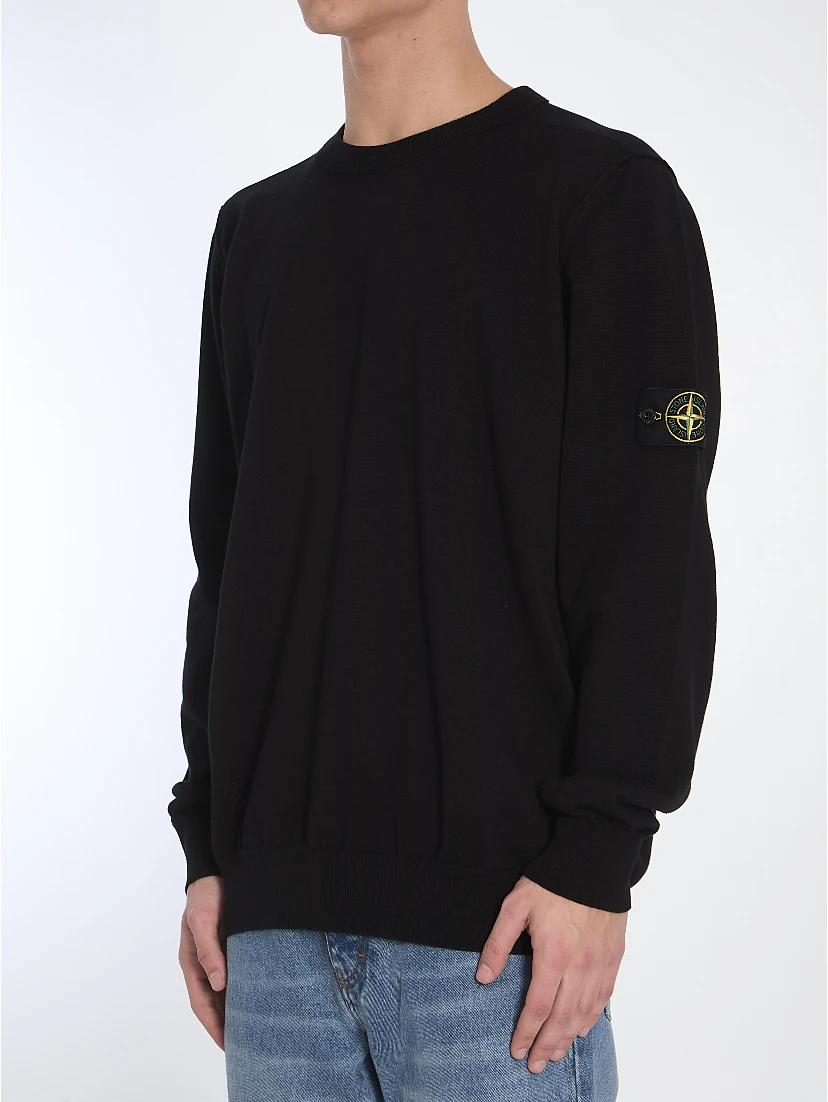 Crewneck sweater