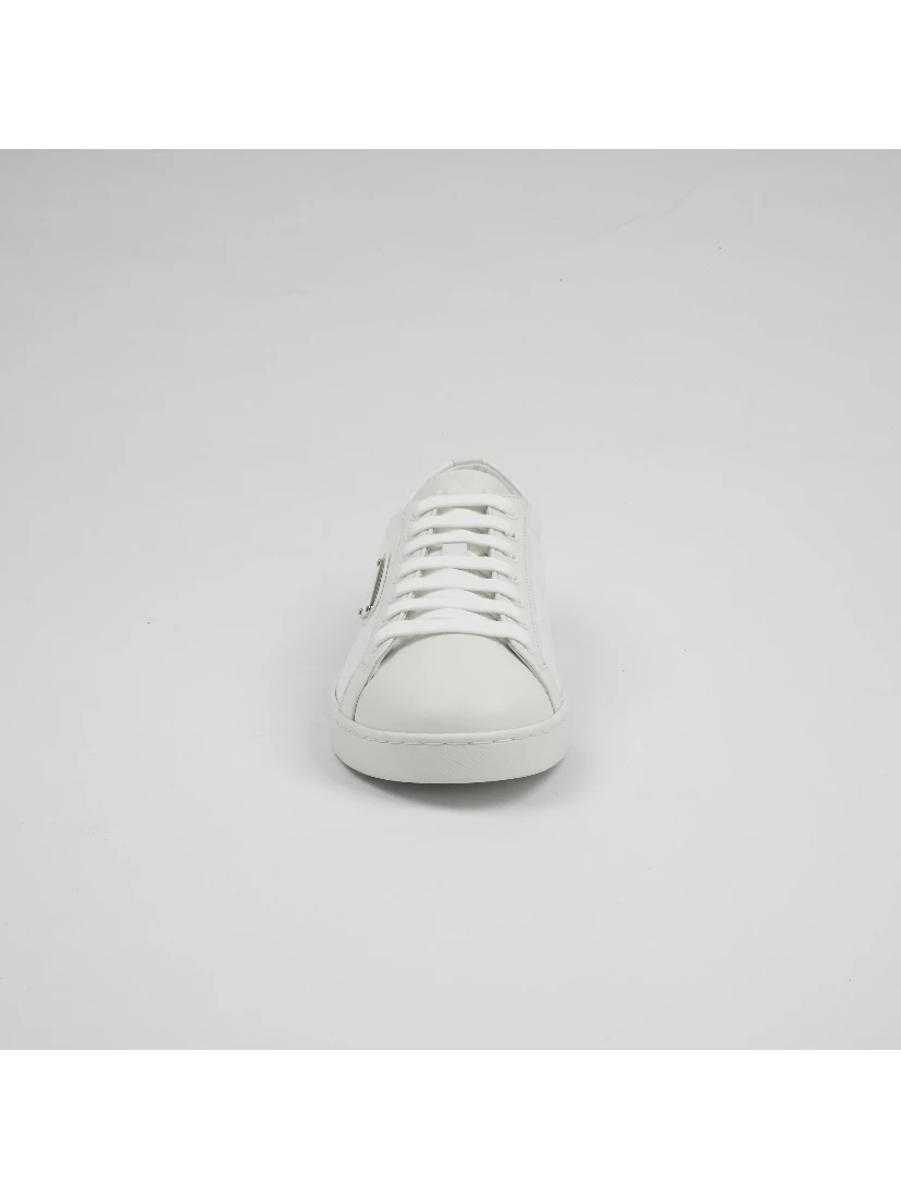 حذاء رياضي أبيض من برادا