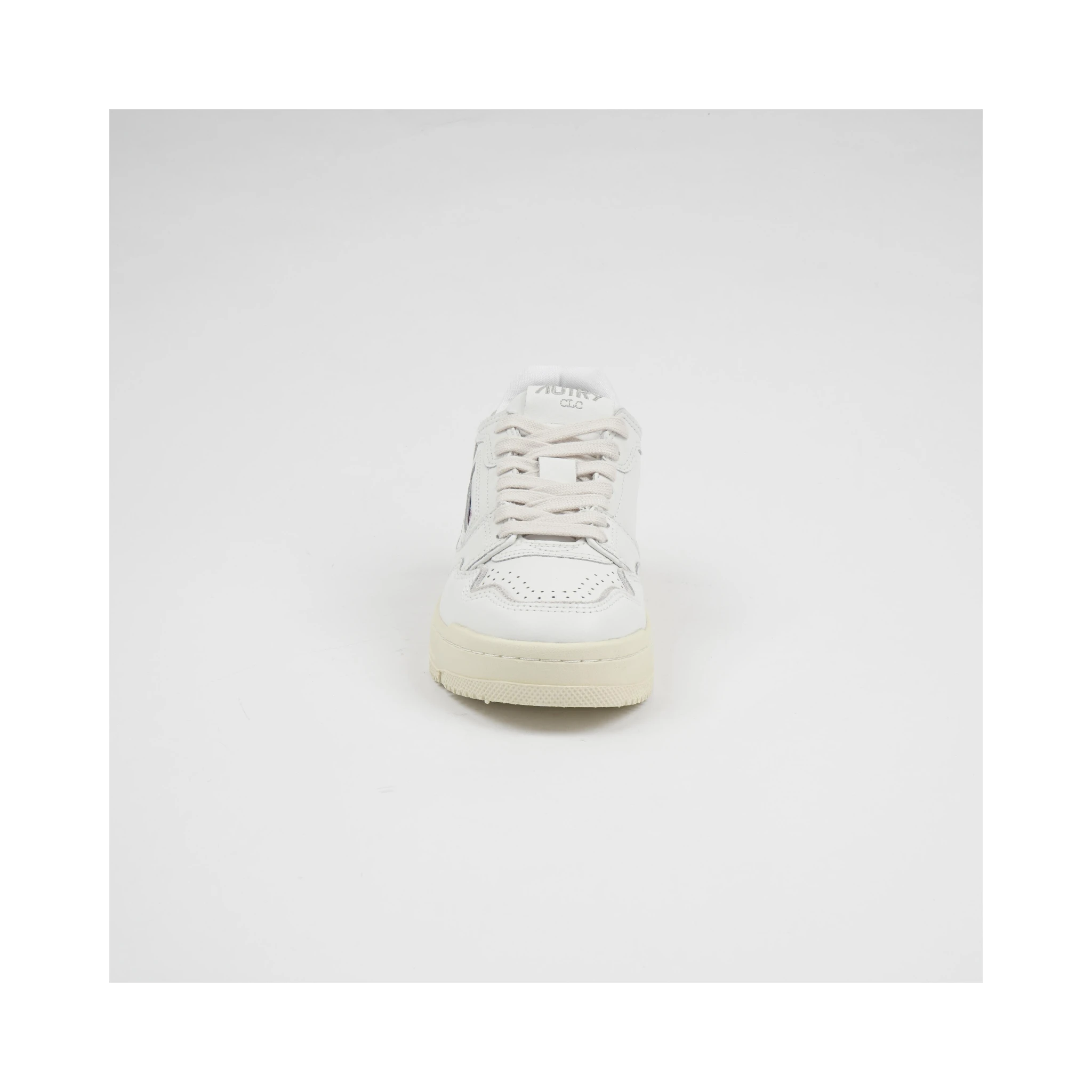 CLC low-top sneaker