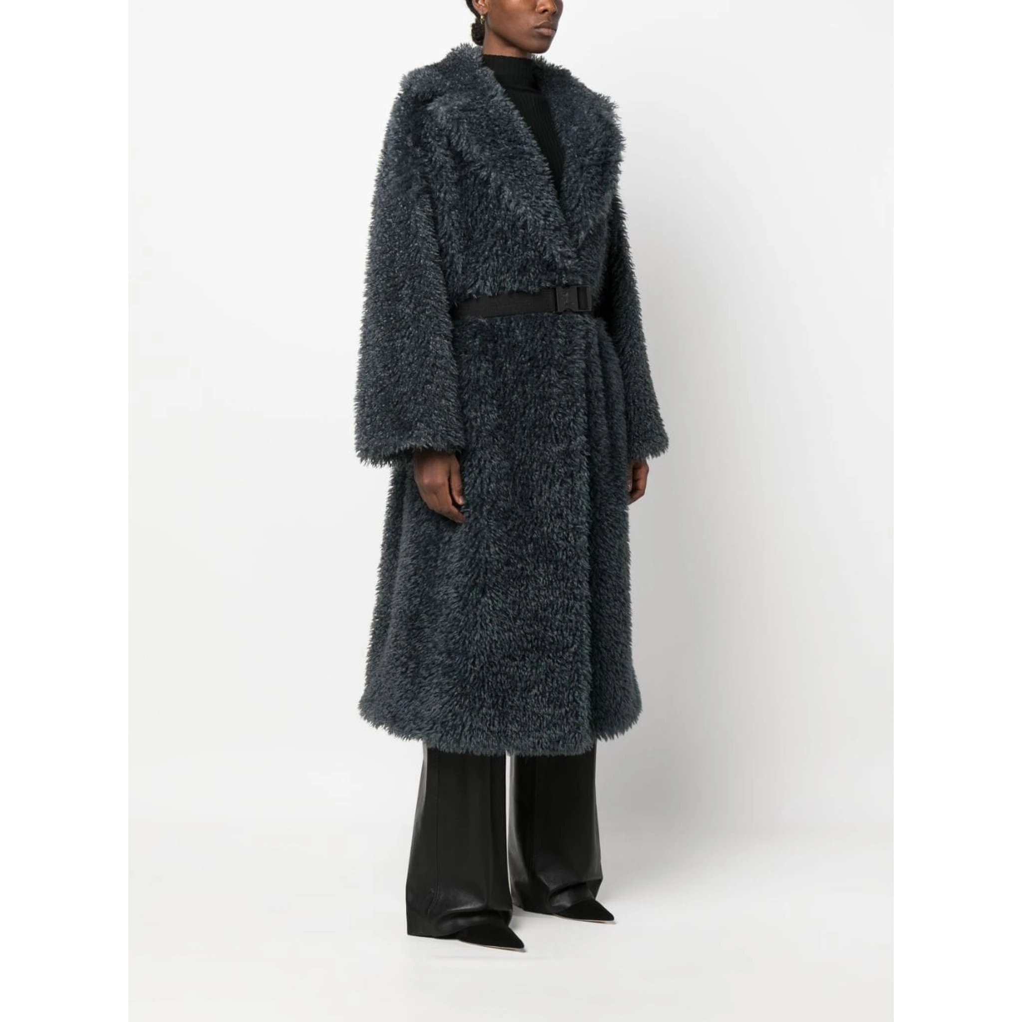 Belted Straight Hem Shearling Coat In Grey