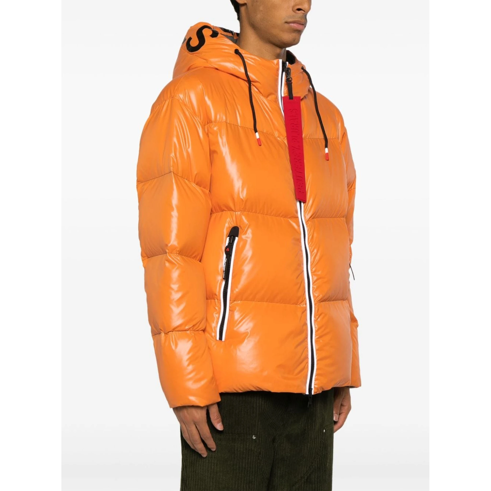 بيوتيري كوتس أورانج