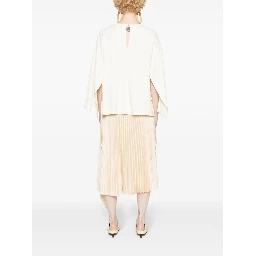 wide open-sleeves blouse