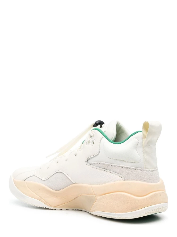 Villain Dirty Low-top Sneakers In White alternative