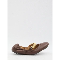 Ballet flats wit eyelets