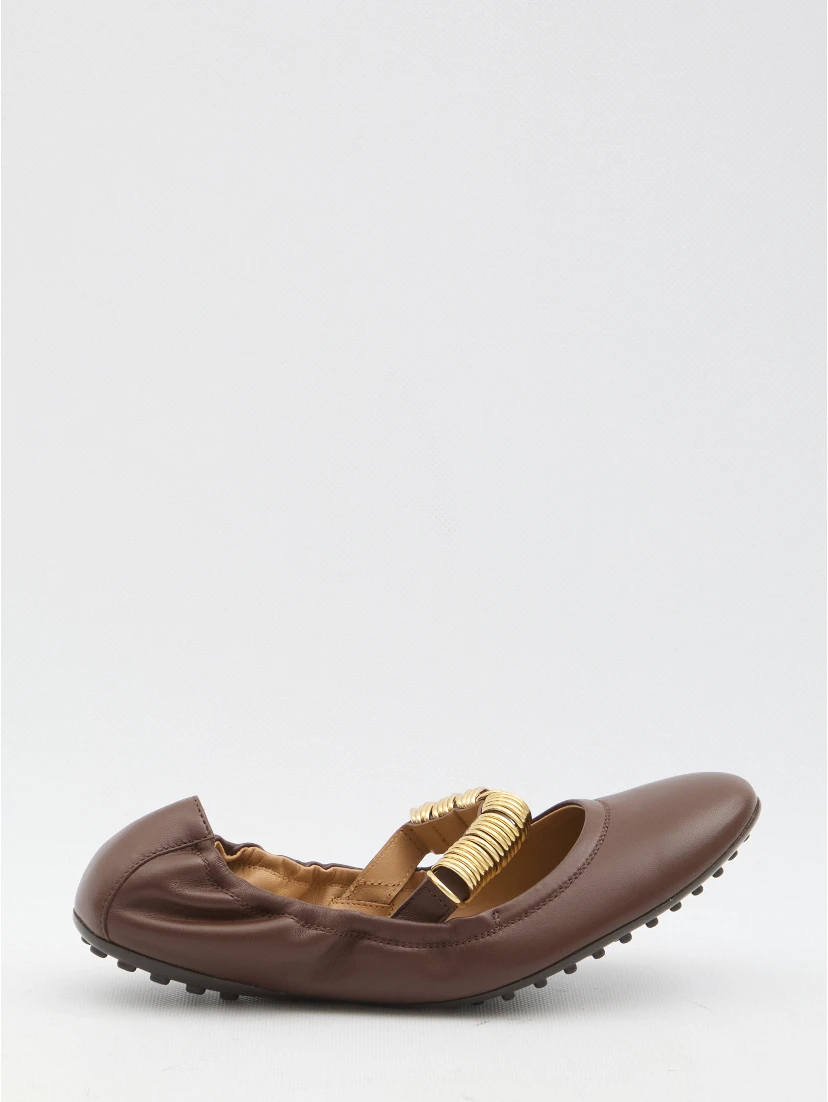 Ballet flats wit eyelets