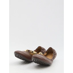 Ballet flats wit eyelets