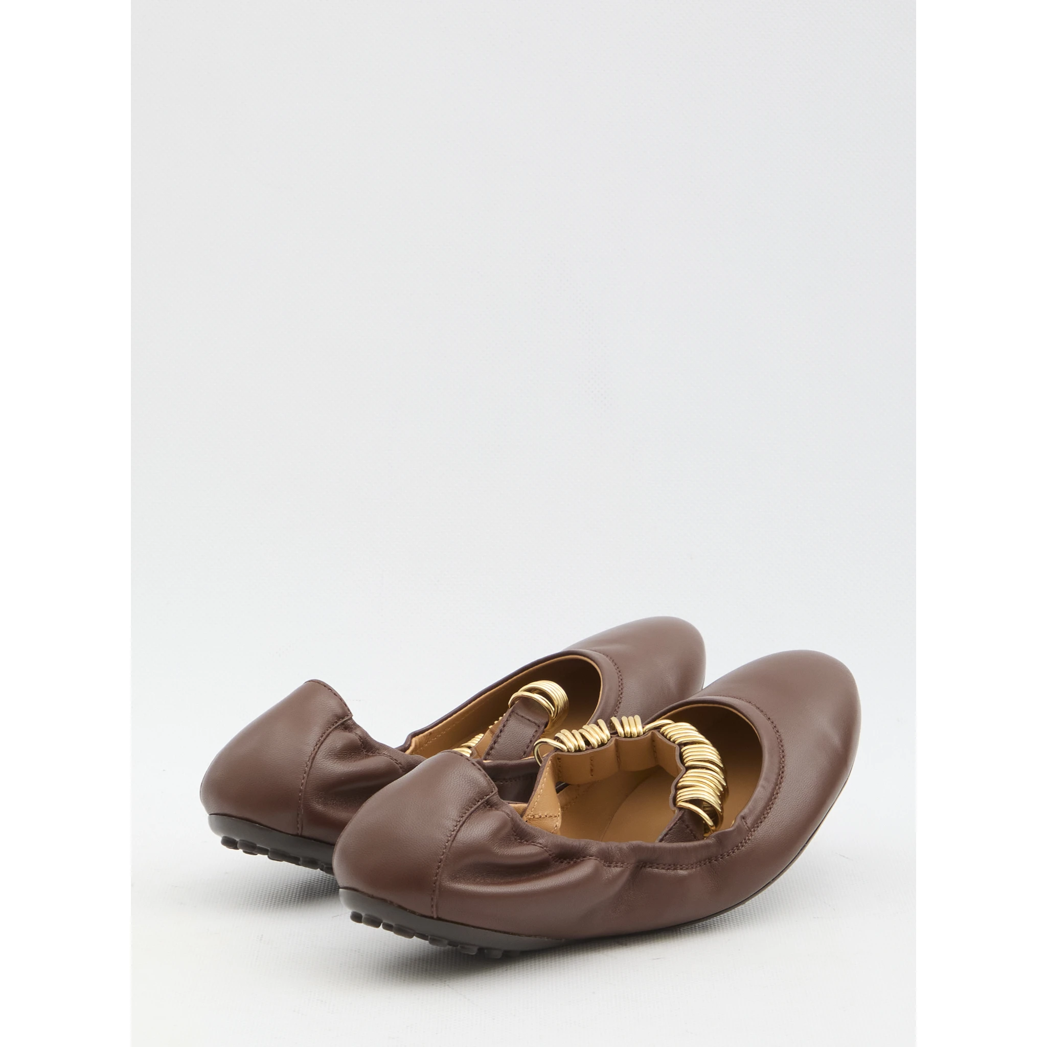 Ballet flats wit eyelets