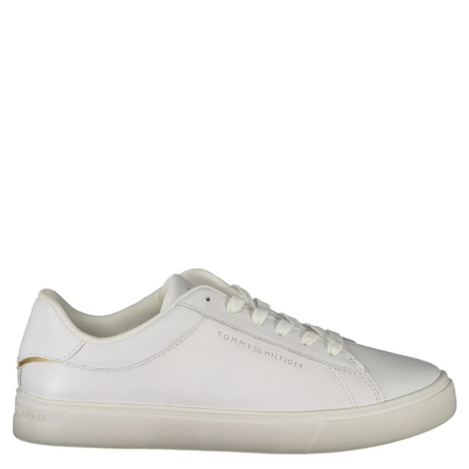 White leather low-top sneakers