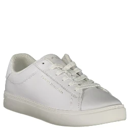 White leather low-top sneakers