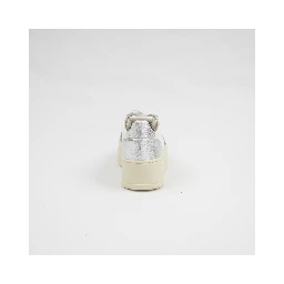 Medalist Platform Sneaker