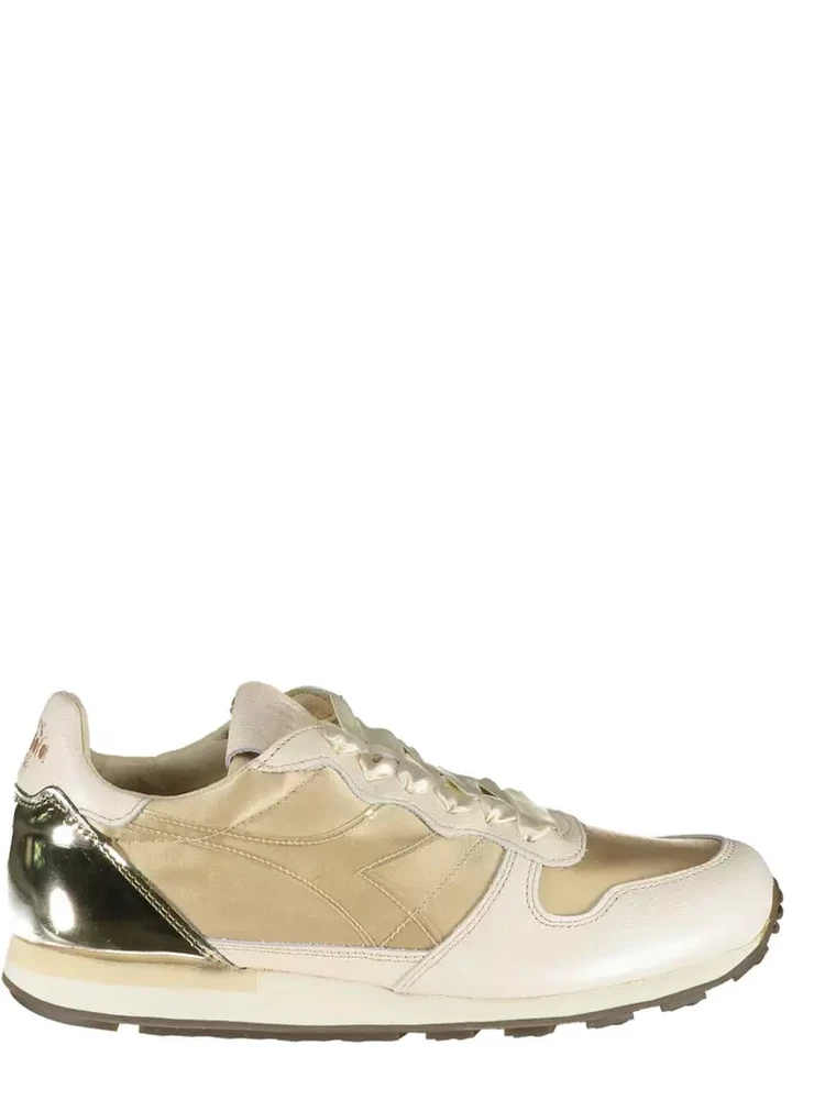 Women's sports sneakers