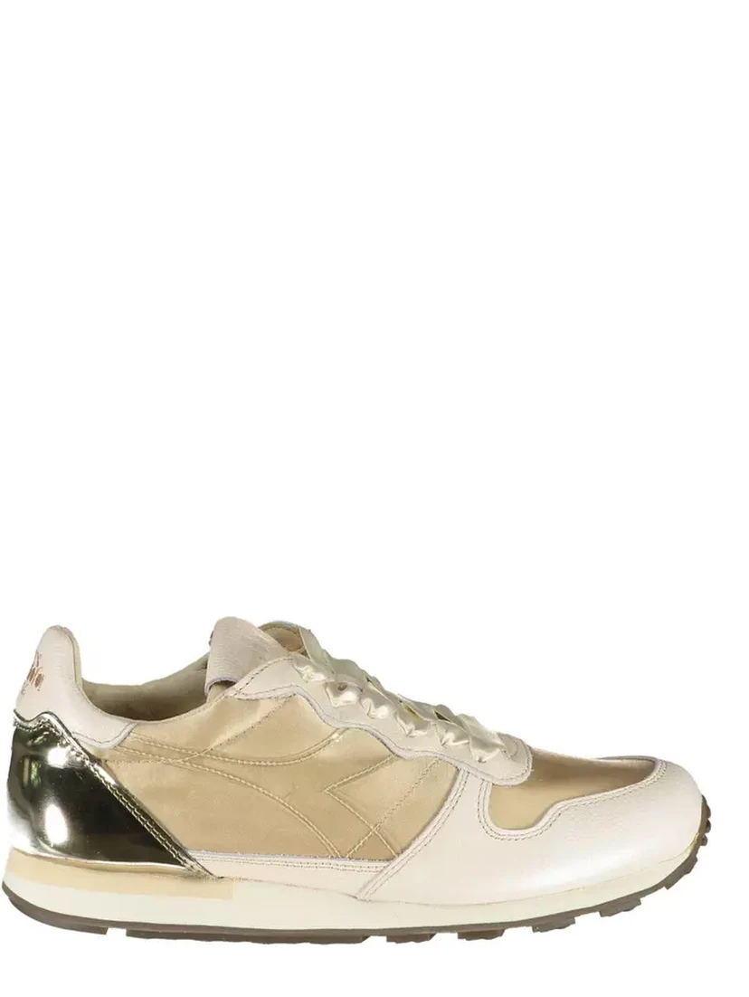 Women's sports sneakers